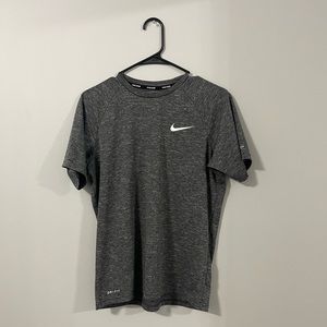 Nike Dri-Fit Men Short Sleeve Shirt